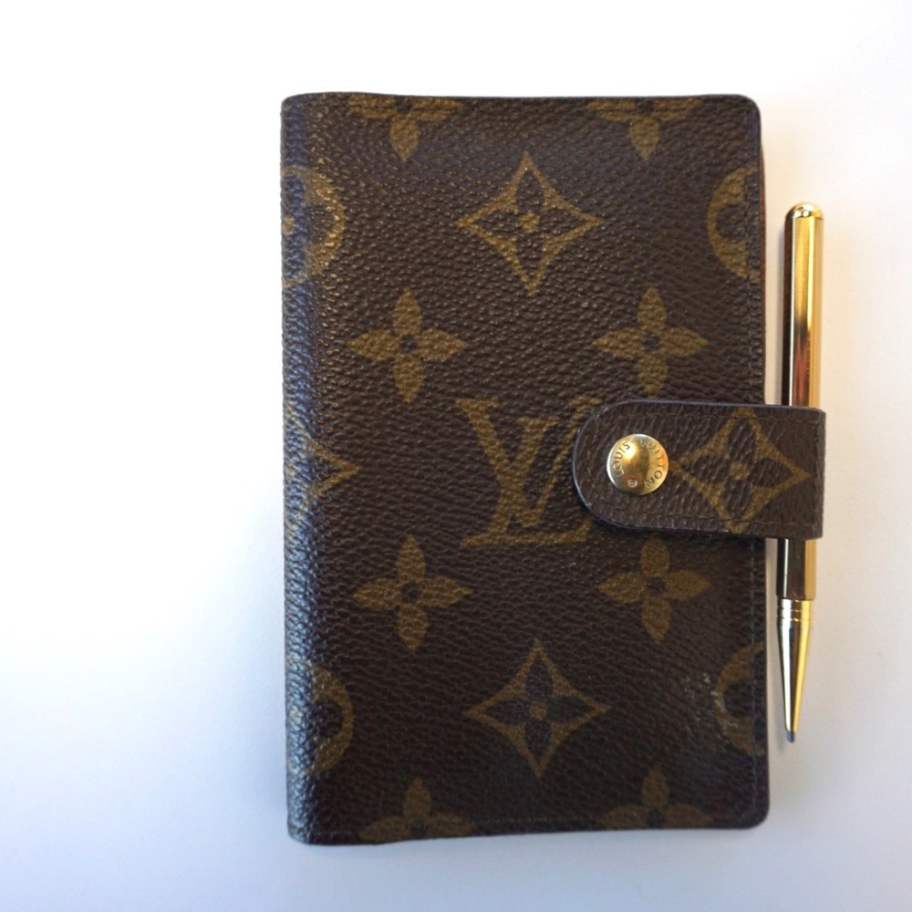 Louis Vuitton pocketbook!